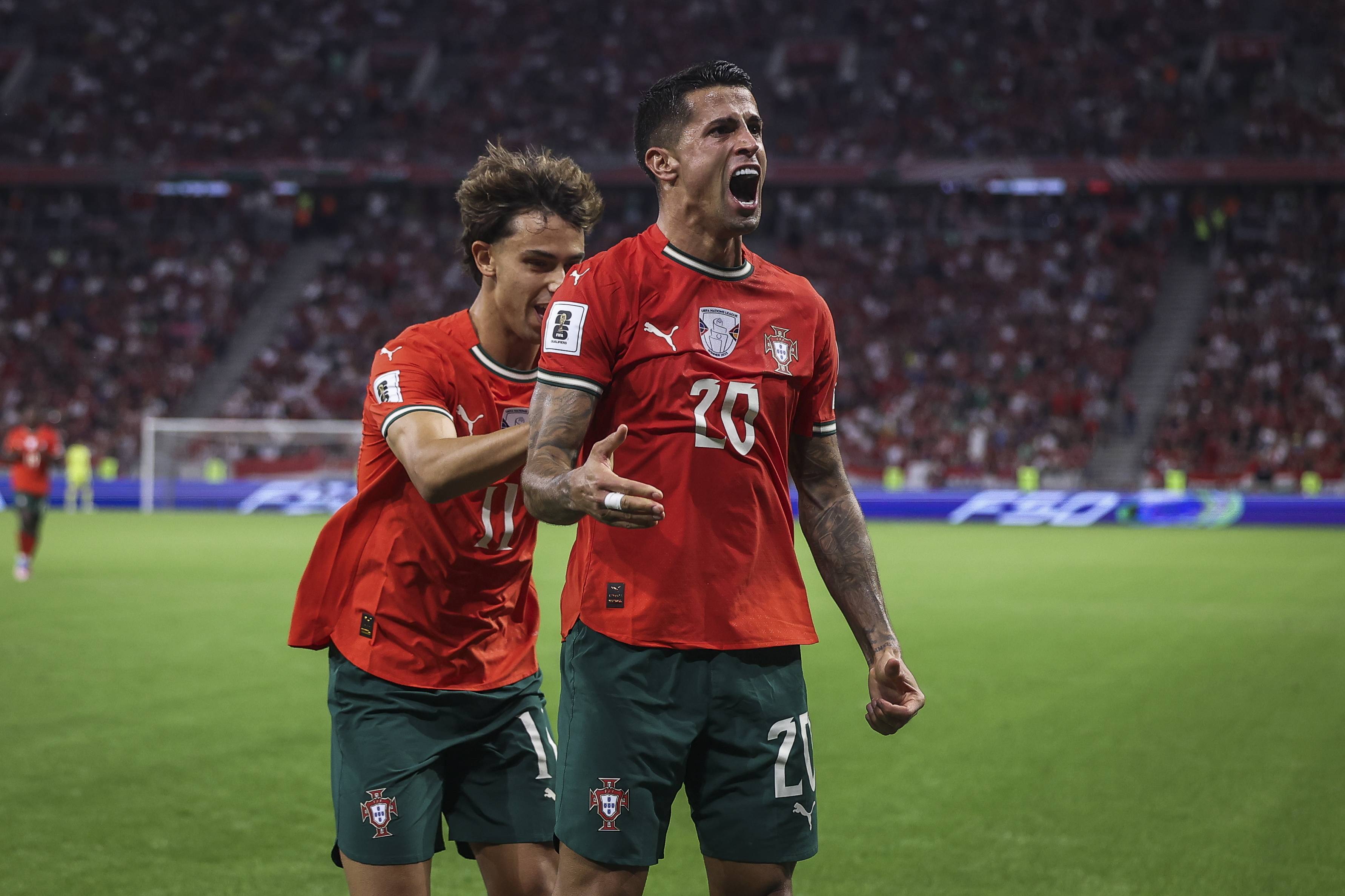 匈牙利足球队在国际比赛中取得成功 匈牙利足球队在国际比赛中取得成功