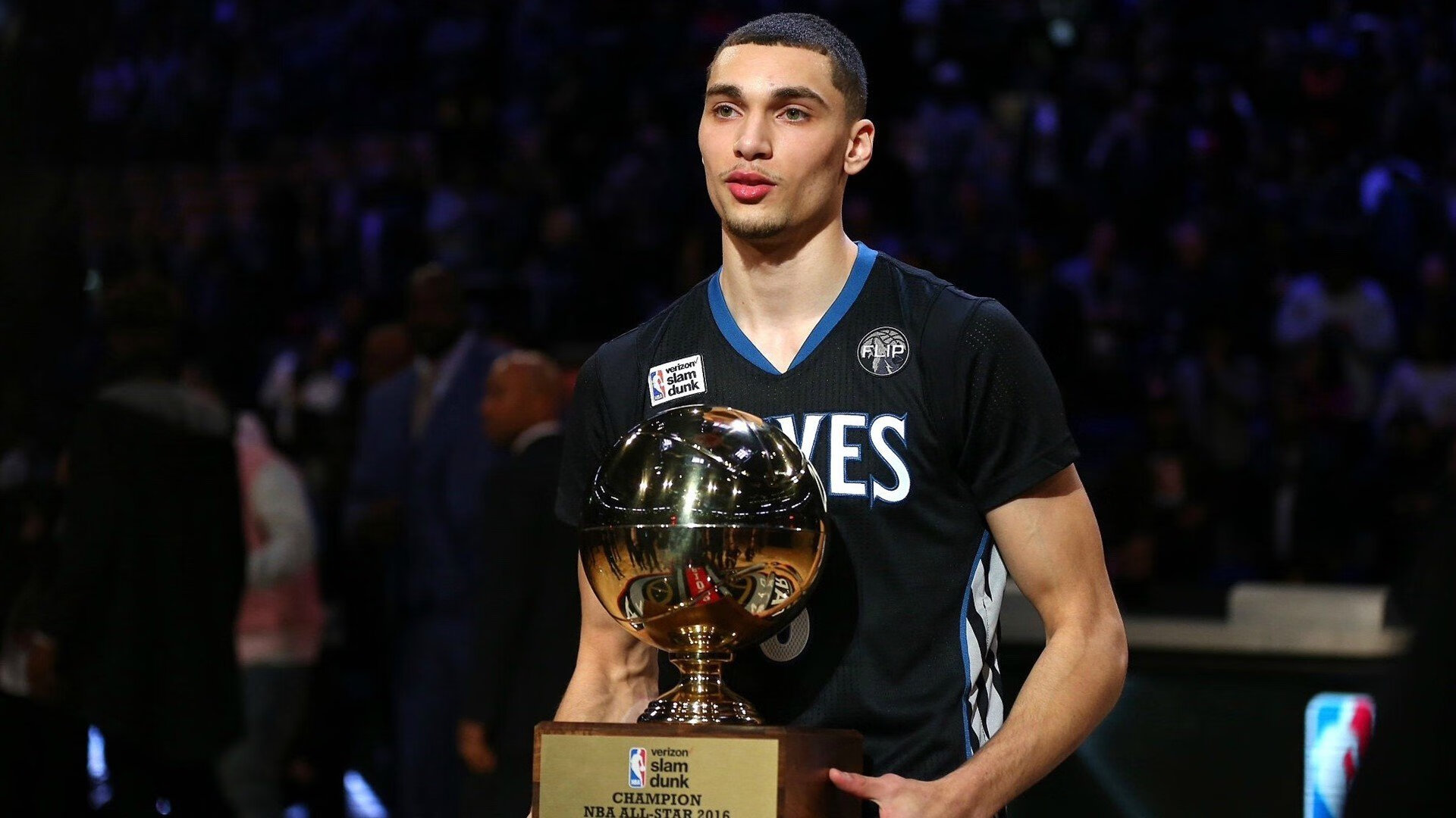 烈焰燎原,从日本队横扫法国,到石宇奇点燃赛场的东方热力